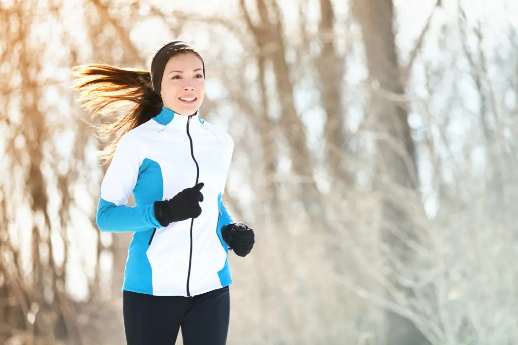 Jak przystosować się do biegania podczas różnych pór roku?
