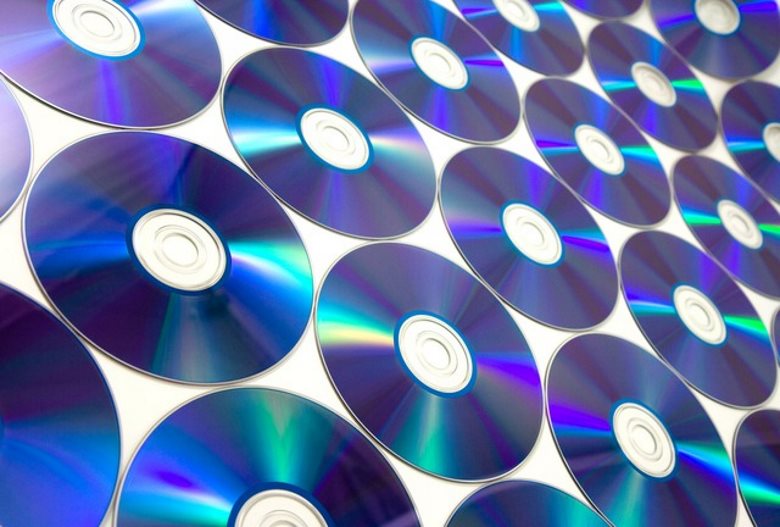 Druk na CD – jaki efekt można uzyskać za pomocą offsetu, sitodruku lub druku UV?