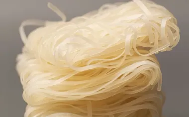 Jak ugotować makaron ryżowy?