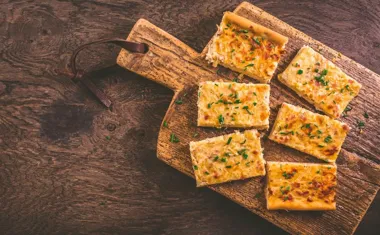 Cebulorz olkuski  tradycyjny placek drożdżowy z Małopolski