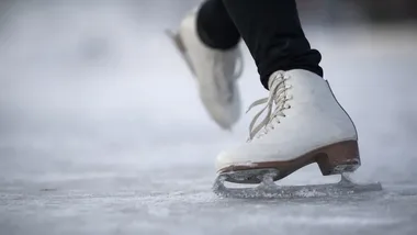 Łyżwy i curling wracają do Olkusza. Lodowisko rusza 2 listopada
