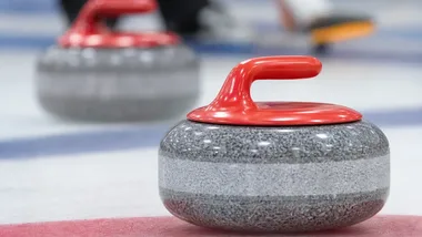 Olkusz rozpoczął sezon na lodzie. „Old Curlers” zdobyli Puchar Srebrnego Miasta
