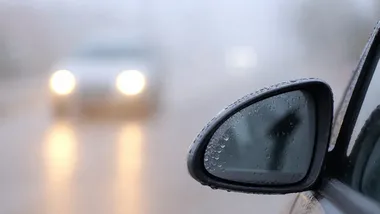Gęsta mgła w Małopolsce. Widzialność może spaść poniżej 200 metrów