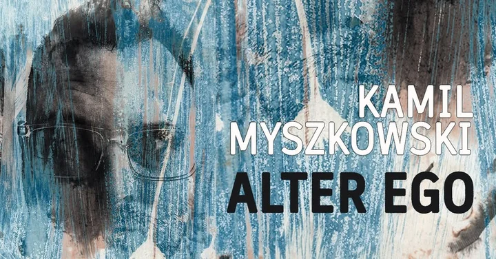 Obrazek przedstawia grafikę promocyjną wydarzenia Wystawa autoportretów i instalacji Kamila Myszkowskiego
