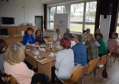 Głos kobiety z Barcelony - jak "Diamentowy plac" poruszył Dyskusyjny Klub Książki w Olkuszu