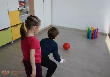 W Olkuszu biblioteka zamieniła się w wiosenny ogród opowieści i zabawy