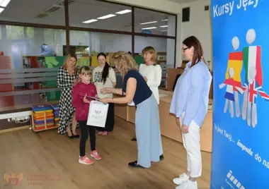 Angielski na słuch i precyzję - młodzi olkuszanie sprawdzili się w dyktandzie