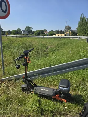 Ponad 2 promile na hulajnodze. Policja zatrzymała 52-latka na DK94