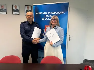 Olkuska policja i II LO spięły współpracę jednym podpisem
