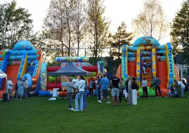 Strażacy z Zarzecza pożegnali wakacje. Na pikniku bawiły się pokolenia