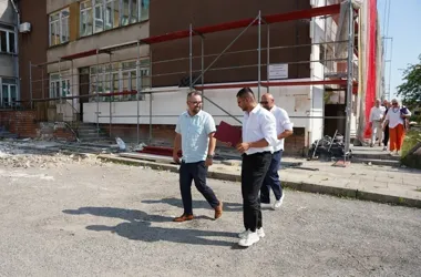 „Dwójka” i „Dziesiątka” przechodzą dużą modernizację przed nowym rokiem