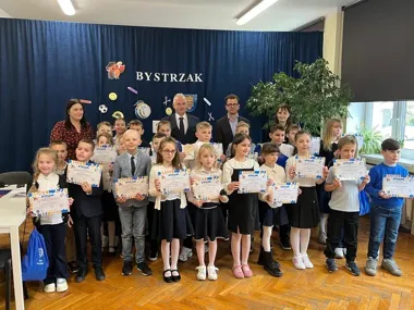 Bystrzaki z Wolbromia błysnęły w konkursie dla najmłodszych uczniów